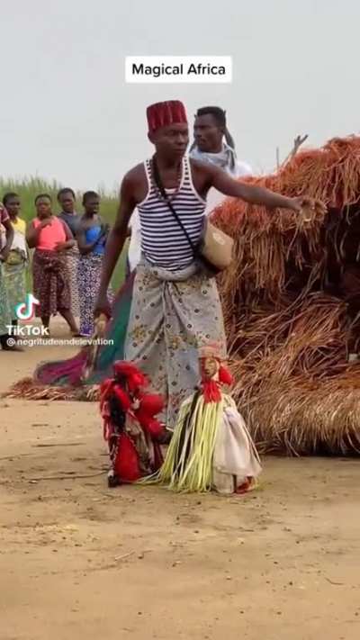 African magic : zangbeto the dancing spirit/ghost. It&rsquo;s traditional voodoo ritual, orginally created to scare the enemy away, Zangbeto will wander the streets to detect thieves and witches.