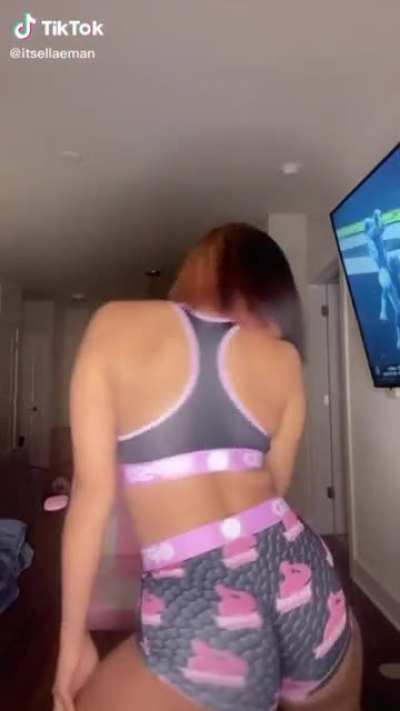 All she knows is shakin&rsquo; ass and breathing