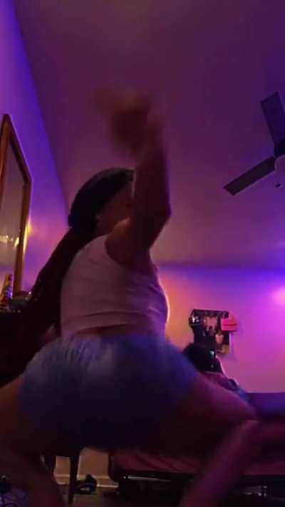 Nice girls that are built like this don&rsquo;t exist&hellip;&hellip;no wonder why we all become simps