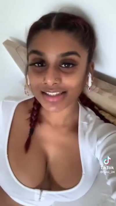 Indian Baddie with some big titties