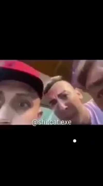 EeeeeeE