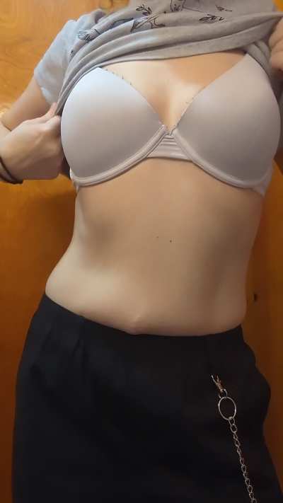 Single Horny Mom