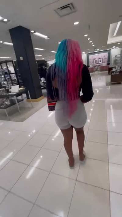 Remote vibrator makes woman squirt in public