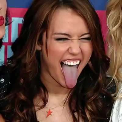 😜😜 😜