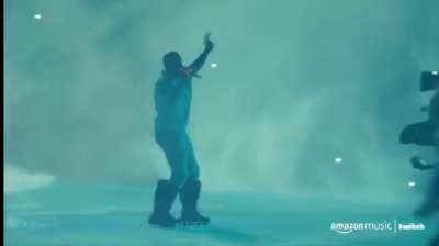This transition was top 10 Ye moments. Absolutely box office stuff.