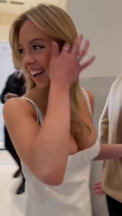 Sydney out and about 
