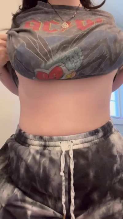 Hopefully me teasing you like this means I&rsquo;m getting destroyed in the shower ☺️🤭 [reveal]