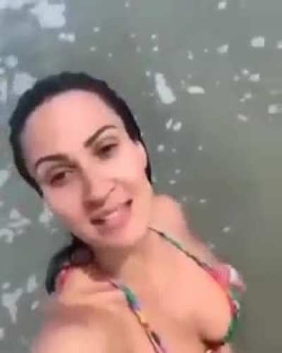 Namia Khalifa ulting Miss 4chan 🌊🏊&zwj;♀️