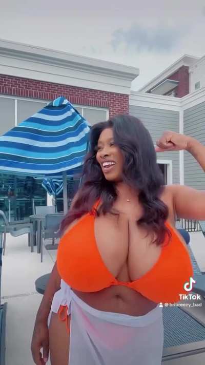 Briana A Brown (@briana.aileen_b)