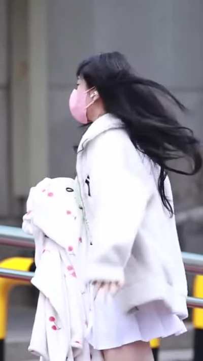 Ive - Yujin