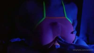 NEON top paizuri