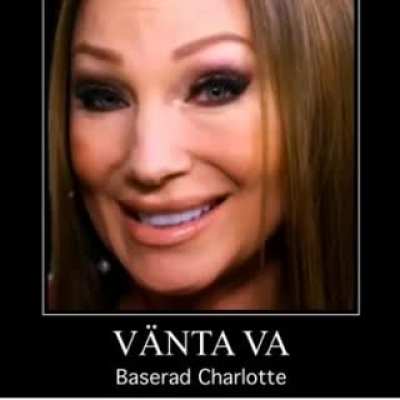 Charlotte &auml;lskar knattar 😳😳😳