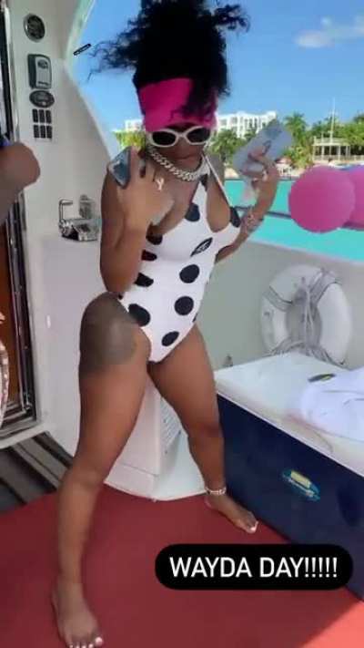 Backshots everyday 😍😍😍