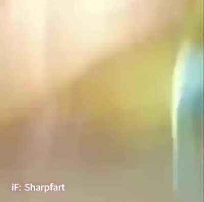 😳