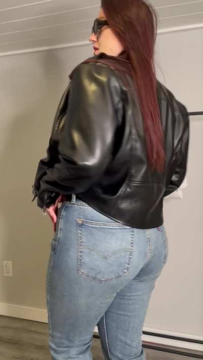 50-inch hips in Levi&rsquo;s jeans 