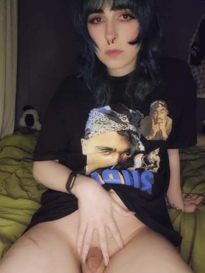 pretty dick and a prettier face