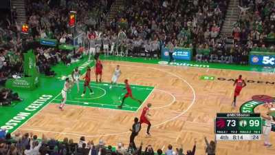 [Highlight] Tatum lobs it up to JB on the fast break to go up 30 halfway through the 4th
