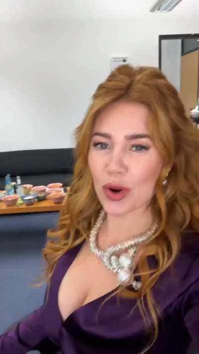 Kleid f&uuml;r eine Show am 27.12. IG Story, 7 December 2023