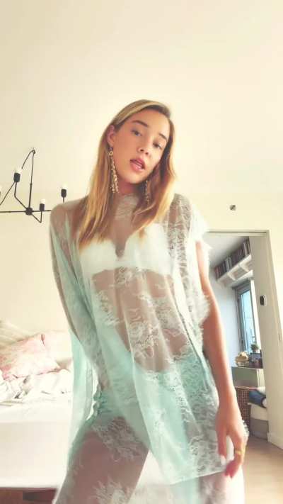 She's so hot