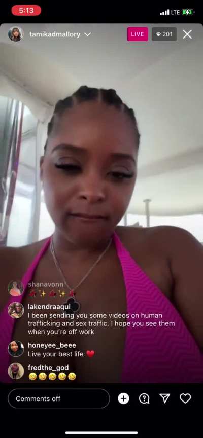 Tamika Mallory sexy