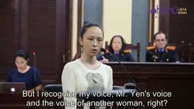 After defendant made a clever response in court, a woman in red randomly pops out of nowhere with a surprised face before quickly ducking down