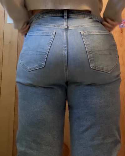 Mom jeans 😽