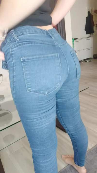 Damn that&rsquo;s a nice ass