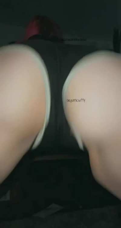 Anyone here appreciates twerking goth sluts? 🥺 I&rsquo;ll do it on your dick!