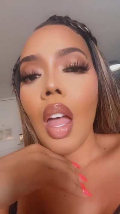 Glossy