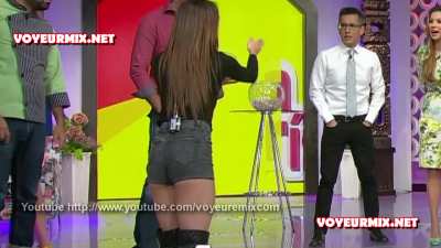 MARIANA ANDRADE SHORT