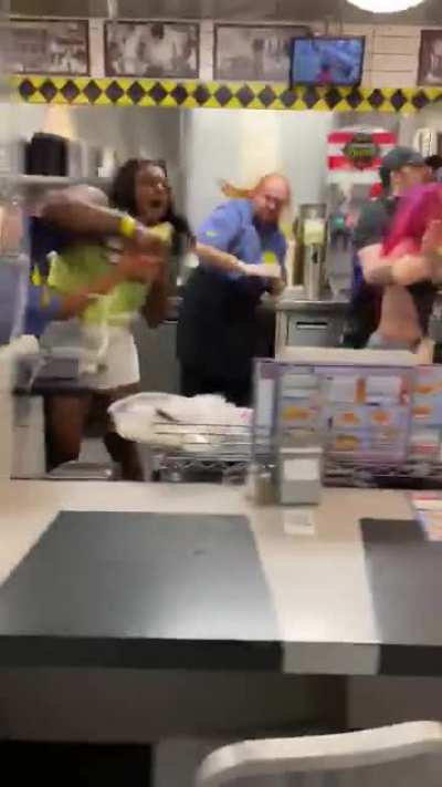 What does everyone act ghetto at waffle house lol