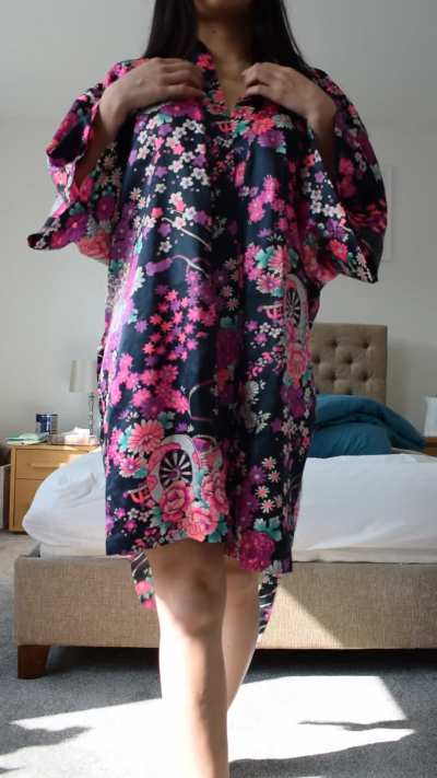 First time posting a vid - do you like my petite 4&rsquo;11&rsquo;&rsquo; [f]igure?