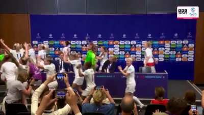 Lionesses win the Euro 22, can&rsquo;t stop celebrating&hellip;