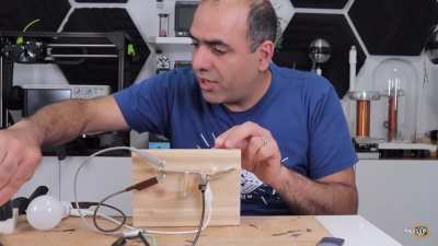 Shocking relay build by Electroboom