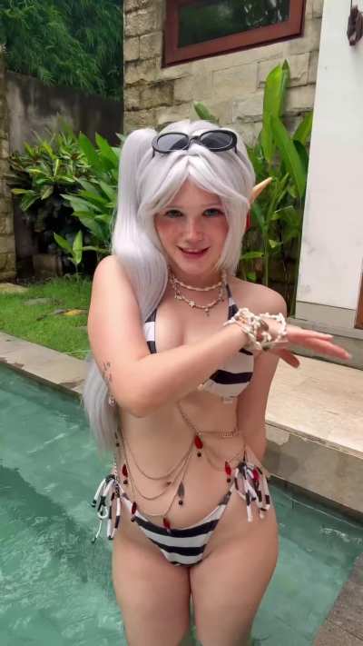 Frieren cosplay by Neyrodesu