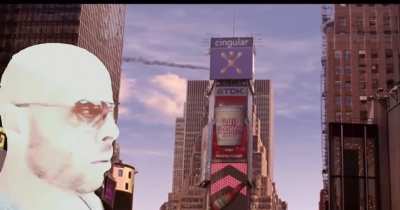 &ldquo;Hey guys I&rsquo;m in NYC just hangin&rsquo; out.&rdquo;