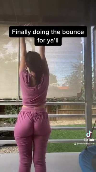 Guys check out U/Madi_jiggles new Reddit page 😍🍑