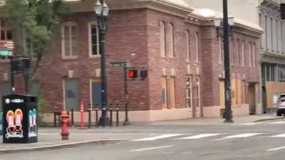 Footage of what appears to be a gun battle in Portland