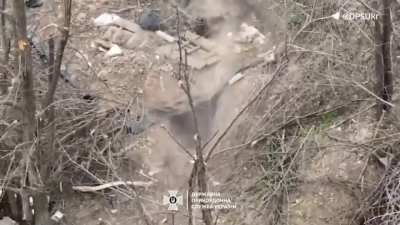 Soldiers of the Volyn border detachment repelled an enemy attack on one of the strongholds in Donetsk region. When retreating, six russians hid in dugouts. After which they were taken care of with grenades and gun fire.