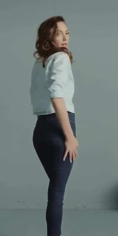 Denim booty