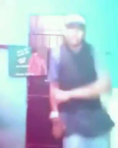 Gurizada o homem dançando é um absurdo