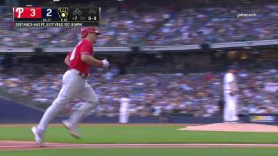 [Highlight] Realmuto takes Miley 450 dead center to make it 3-2 Phillies.
