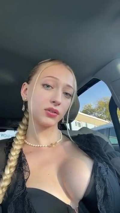 Oct 6 - TikTok / 3