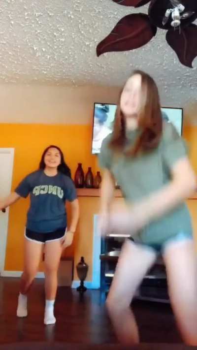 Kaitlyn & Stephanie : @kaitlynnmhh @stephanie..alvarado
