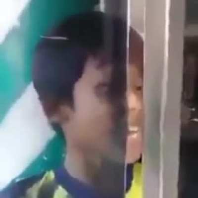 :v