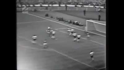 When Bobby Moore led England to their first World Cup 🇬🇧🏆