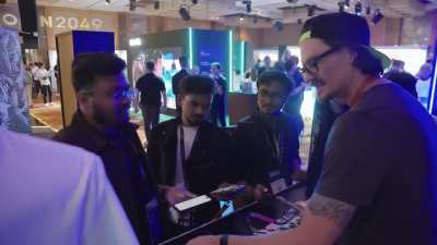 At #TOKEN2049Singapore, visitors tapped their phones at Neo&rsquo;s booth to explore our ecosystem projects, @FlamingoFinance, @grantshares, @item_systems, and @SpoonOS_ai, and experience NFI technology through on-chain battles. Here&rsquo;s to fruitful connections a