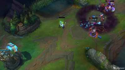Maybe that's why the Q deals no damage sometimes. The Target suddenly gets Katarina E