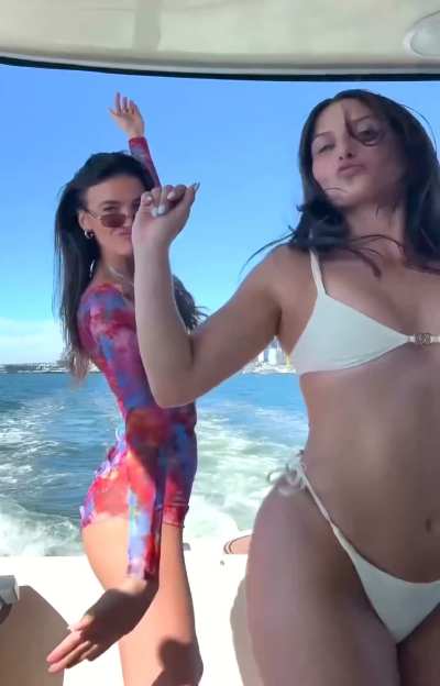 Boat Babes