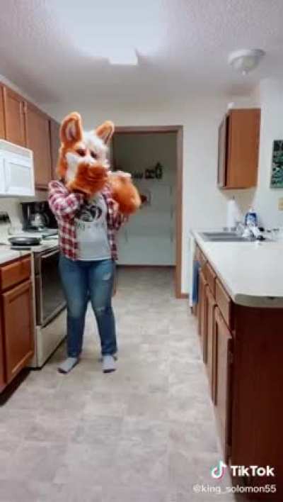 First Post here, found this on Tik Tok 😐